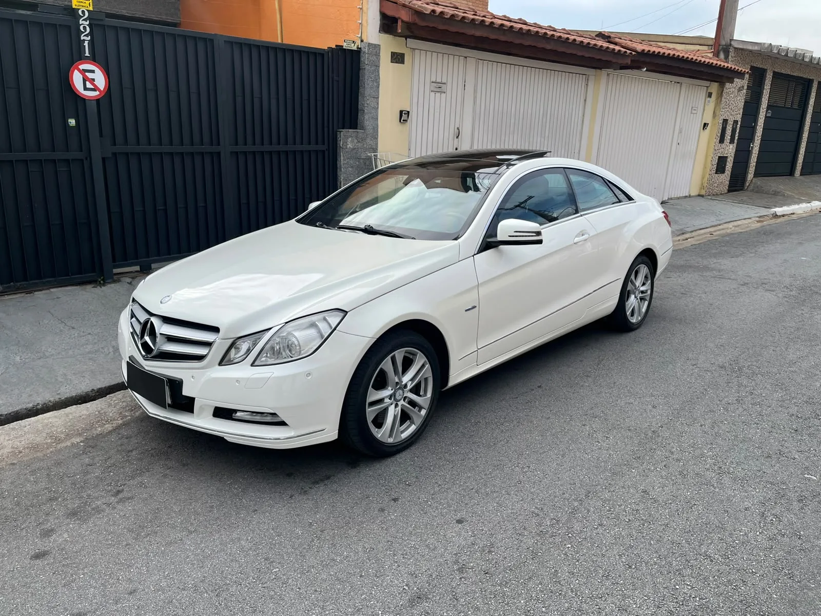 Mercedes-Benz e350